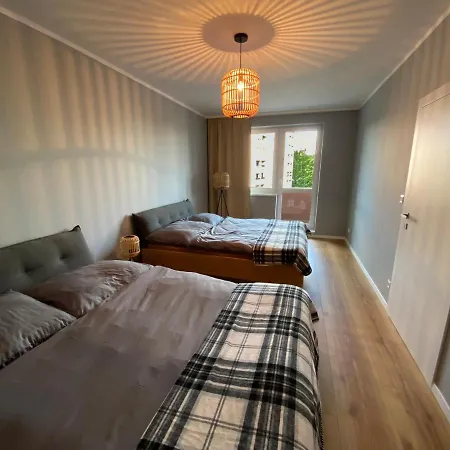 アパート Apartman In Time - Private Parking - 68M2 - 4 Regular Beds *