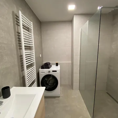 アパート Apartman In Time - Private Parking - 68M2 - 4 Regular Beds *