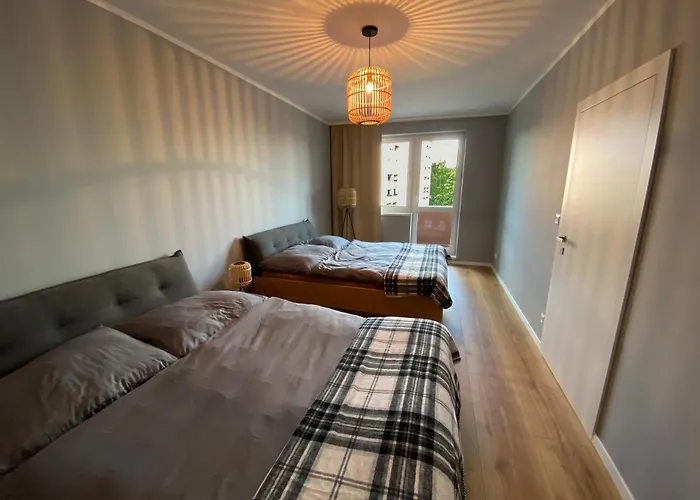 公寓 Apartman In Time - Private Parking - 68M2 - 4 Regular Beds *